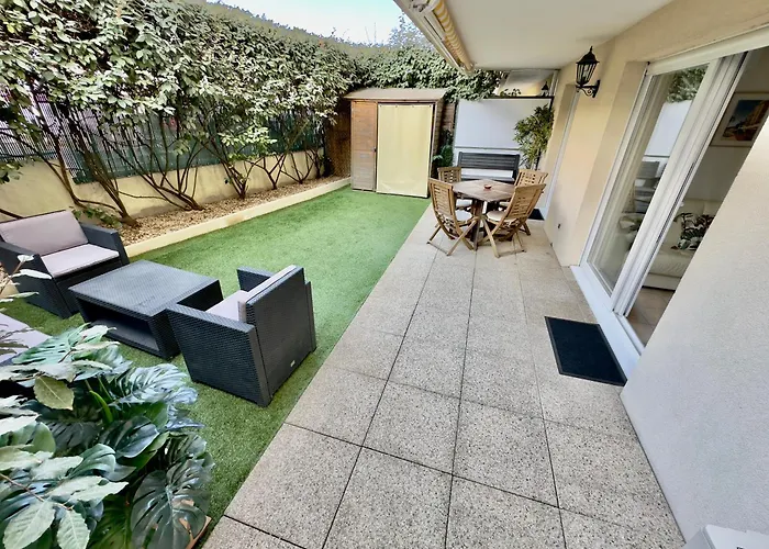 Regent Cote D\'Azur Air-Conditioned, Pool, Garden & Parking