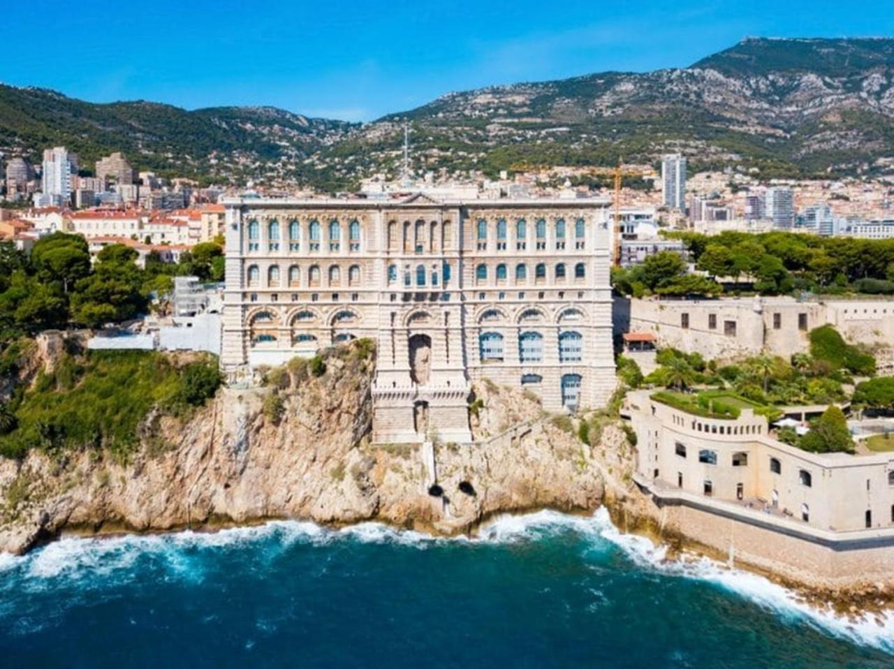 Appartement Regent Cote D'azur Air-conditioned, Pool, Garden & Parking *